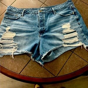 Good American Size 16 Women’s Jean Shorts